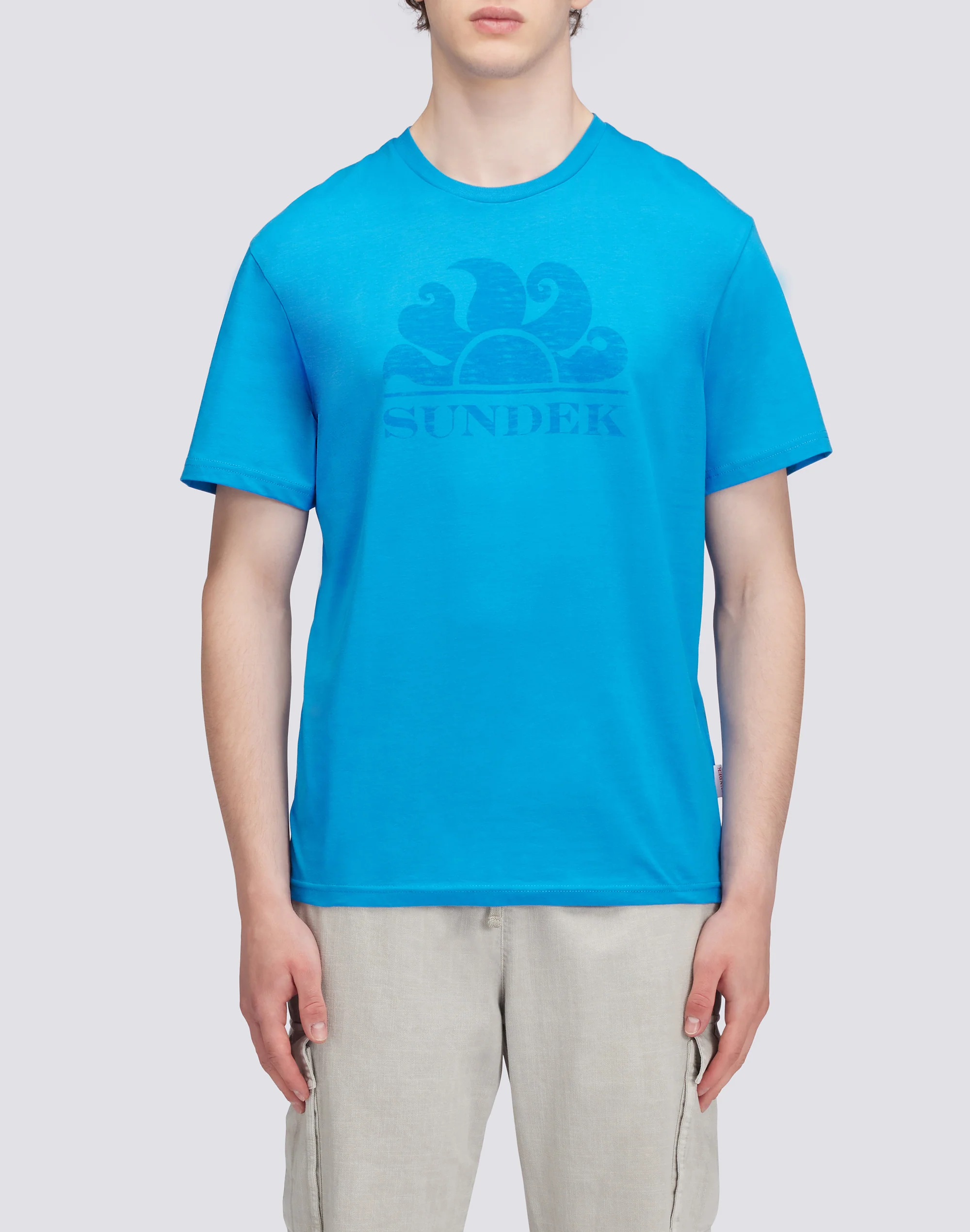 T-SHIRT MANICHE CORTE CON LOGO
