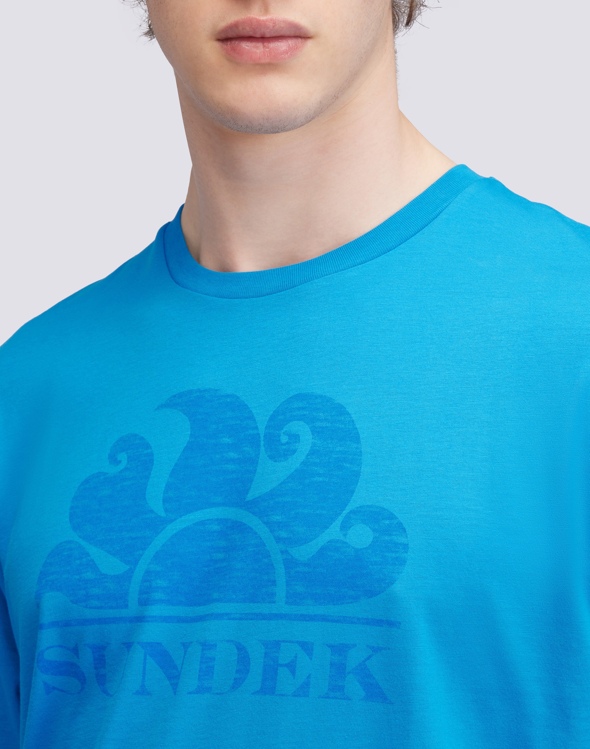 T-SHIRT MANICHE CORTE CON LOGO - Image 2