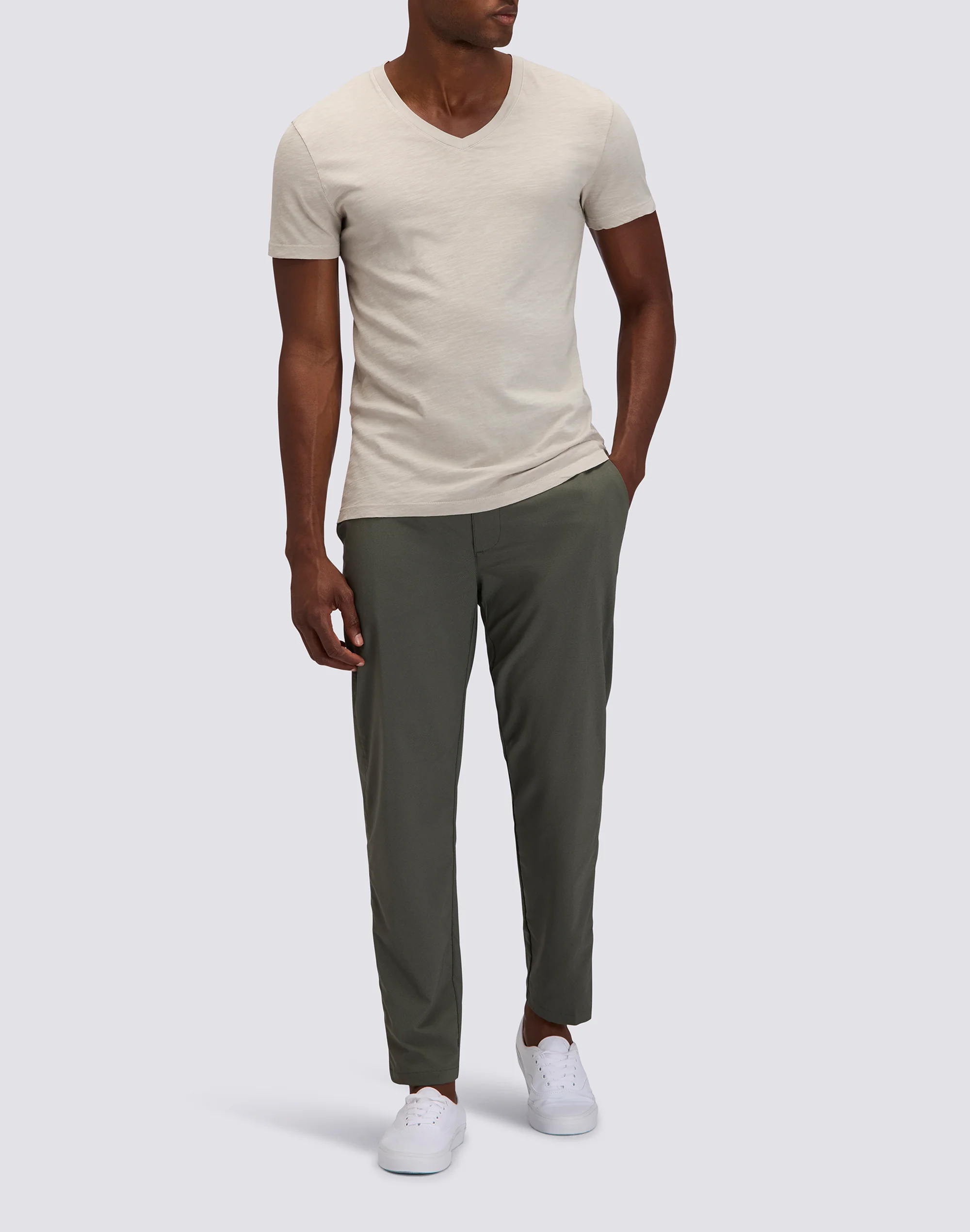T-SHIRT TINTO CAPO CON SCOLLO A V - Image 3